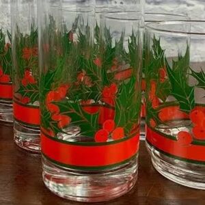 Libby  Festive Holly and berry    Highball Glasses Set of  9 ,      1980 vintage